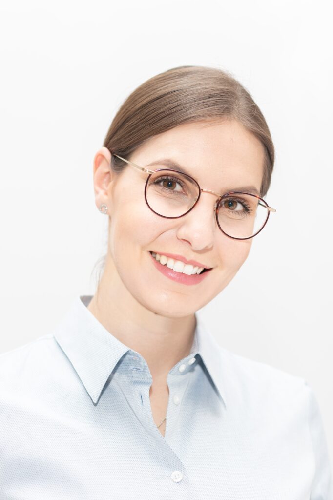 Dr. Julia Camilla Bulski